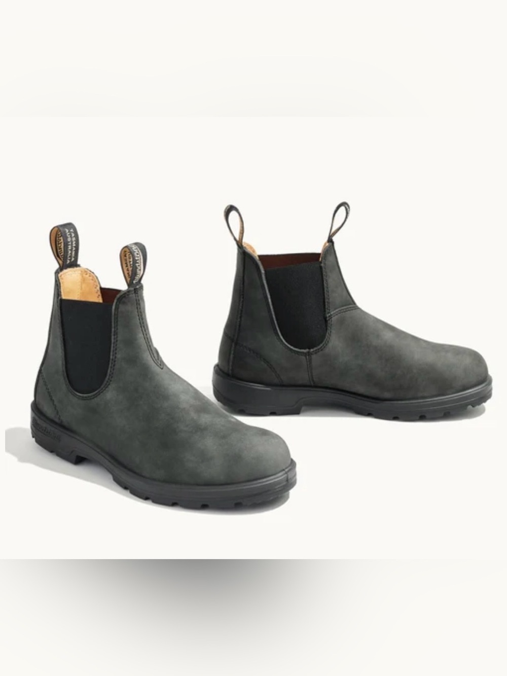 Blundstone Chelsea Boot - rustic black size 7 AUS = 10 US